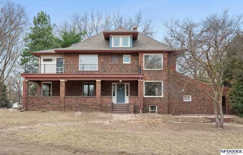 810 Ridgewood Avenue, Omaha, NE 68114