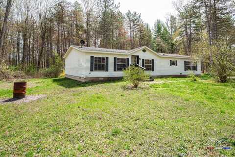 11923 E Spencer Road, Sumner, MI 48889