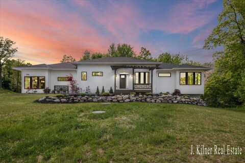 9465 Wabasis Pointe Drive NE, Greenville, MI 48838