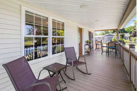 11379 Riverside Drive, Stanwood, MI 49346