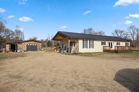 510 S John Street, Mecosta, MI 49332
