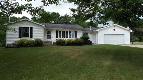 4085 N Cedar Lake Road, Edmore, MI 48829