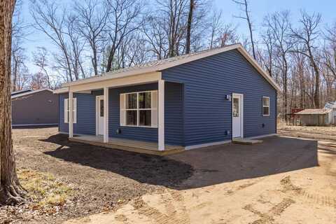 8992 Mackinaw Trail, Howard City, MI 49329