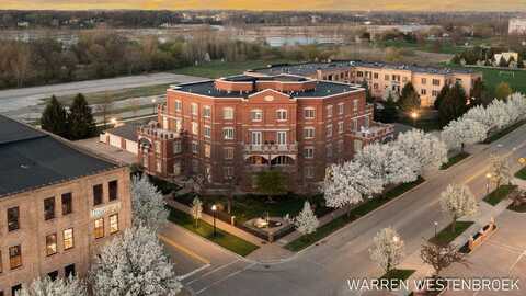 141 Central Avenue, Holland, MI 49423