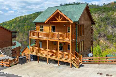 1232 Bird Nest Way, Sevierville, TN 37862