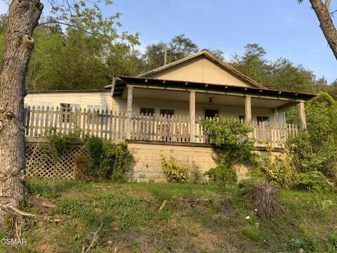 2519 Maples Branch Rd., Sevierville, TN 37876