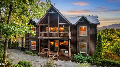 1964 Blackthorn Tr Trail, Sevierville, TN 37876