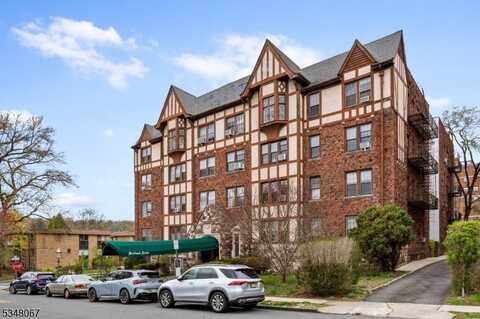 55 Randolph Pl, Orange, NJ 07050