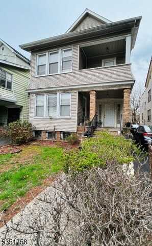 46 Harding Ter, Newark, NJ 07112