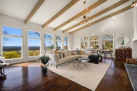 190 Round Top Rd, Bernardsville, NJ 07924