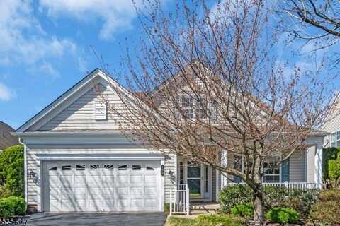 150 Stone Manor Dr, Franklin, NJ 08873