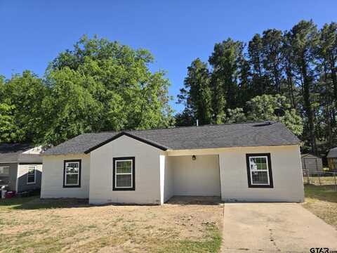 411 Lindsey, Daingerfield, TX 75638