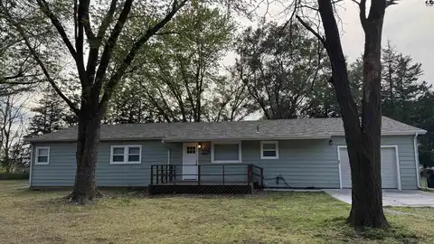 229 W 56th Ave, Hutchinson, KS 67502