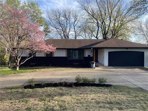 4307 E Red Bridge Road, Kansas City, MO 64137