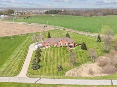 3752 Lacina Dr. SW, IowaCity, IA 52240