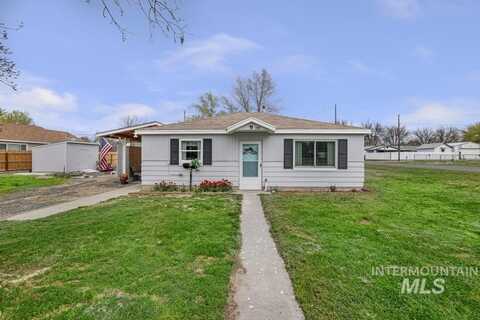 388 4th Ave East, Wendell, ID 83355