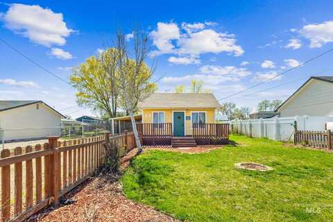1129 Powell Avenue, Nampa, ID 83687