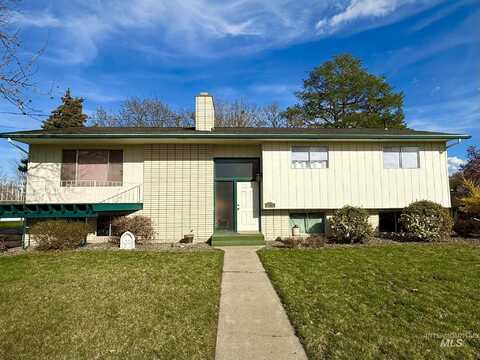 2305 5th Street, Lewiston, ID 83501
