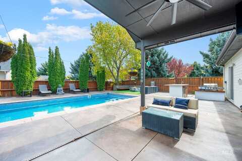 2079 W Marten Creek, Meridian, ID 83646