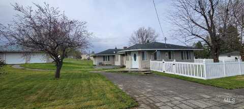 1401 Lewiston Street, CottonWood, ID 83522