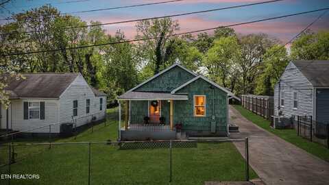 1721 Crestview St, Knoxville, TN 37915