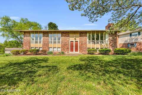 945 Roderick Rd, Knoxville, TN 37923
