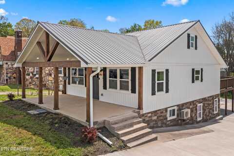 613 North St, Newport, TN 37821