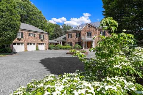 7609 Charlton Drive, Knoxville, TN 37920