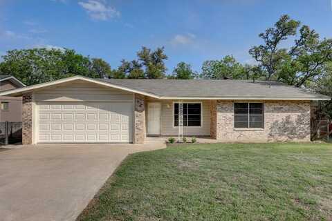 1013 N Temple Dr, Kerrville, TX 78928