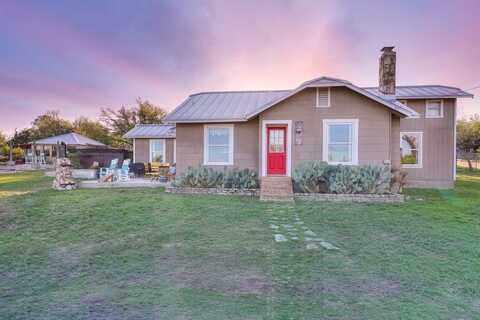 283 N Second St, Harper, TX 78631
