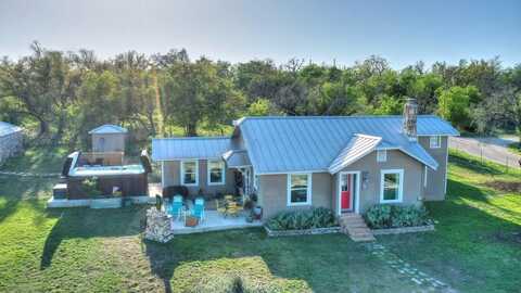 283 N Second St, Harper, TX 78631