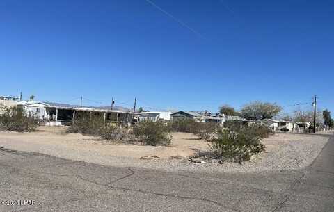 12748 Cortaro Dr, Topock, AZ 86436
