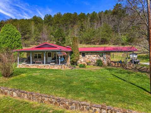 2622 snake hollow rd Road, Sneedville, TN 37869