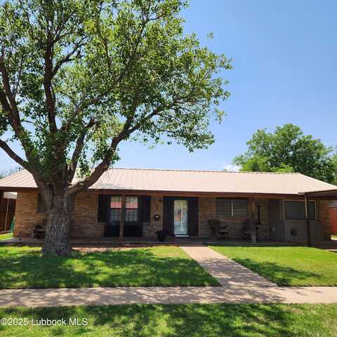 403 Osage Avenue, Post, TX 79356