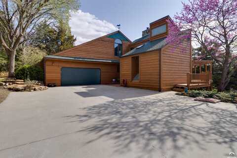 982 E 1338 Road, Lawrence, KS 66046