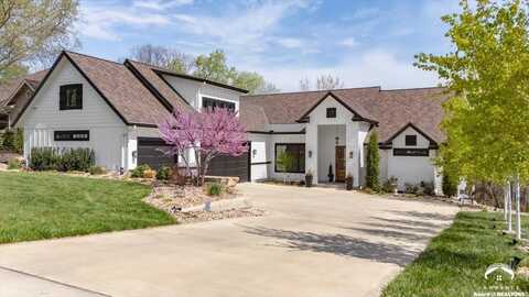 5734 Longleaf Drive, Lawrence, KS 66049