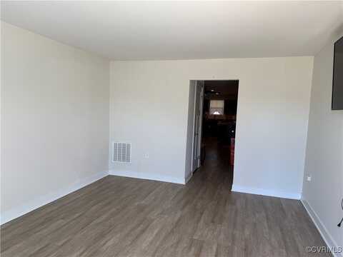 7740 Baron Berkley Ln, New Kent, VA 23124