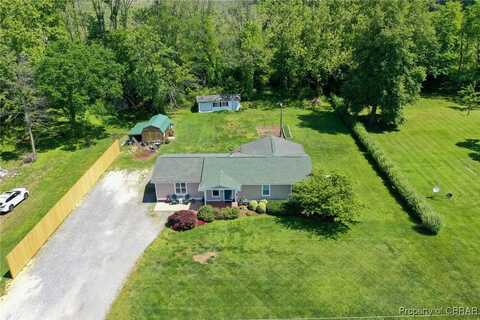 899 Bluff Point Rd, Kilmarnock, VA 22482