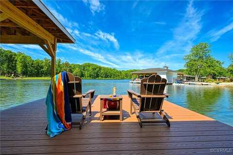 764 Noah's Landing Dr, Bumpass, VA 23024