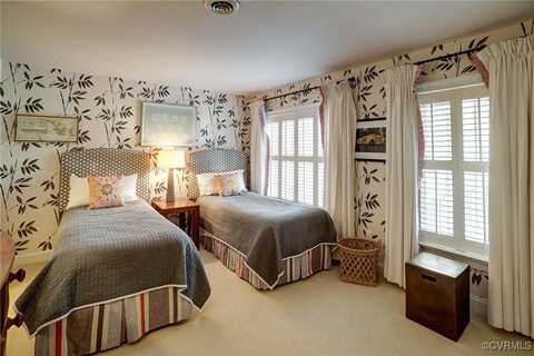 709 Chiswick Park Rd, Henrico, VA 23229