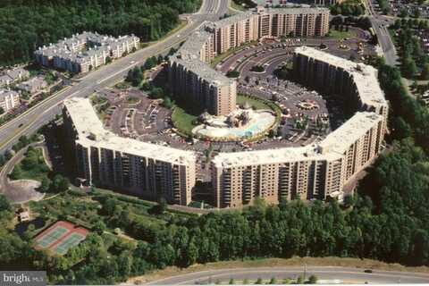 8360 GREENSBORO DR #208, MCLEAN, VA 22102