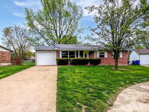 2331 Battlefield Drive, Florissant, MO 63031