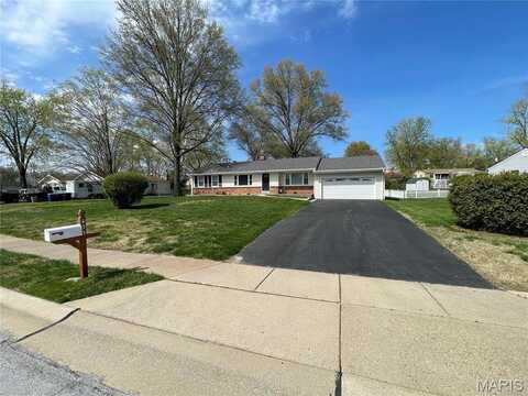 433 Essen Lane, Ballwin, MO 63021