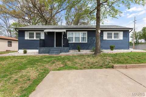 449 Hillcrest Boulevard, Ballwin, MO 63021