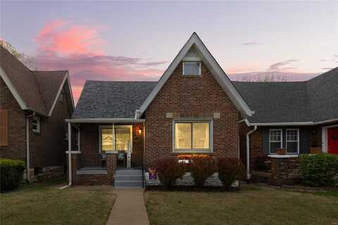 5242 Chippewa Street, Saint Louis, MO 63109