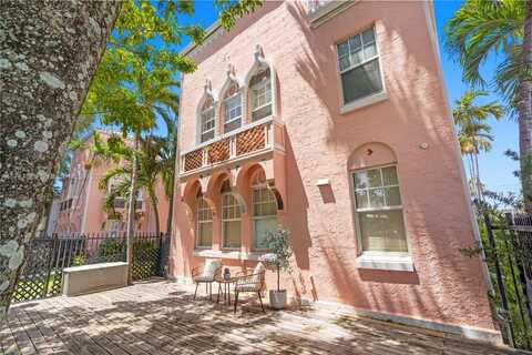 760 Meridian Ave, Miami Beach, FL 33139