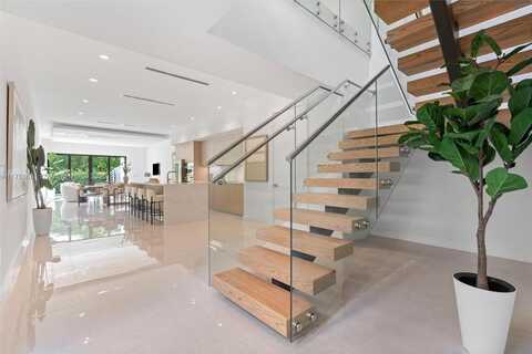 1233 SW 13th Ave, Miami, FL 33135