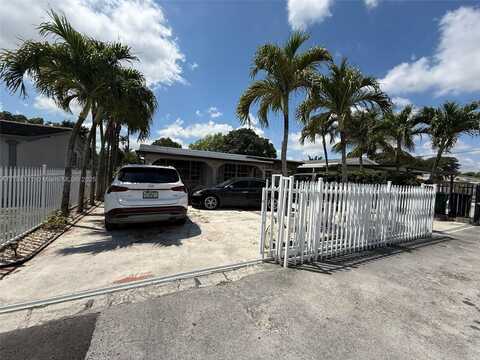 3434 NW 101st St, Miami, FL 33147