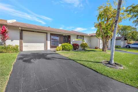 5057 Forsythia St, Delray Beach, FL 33484