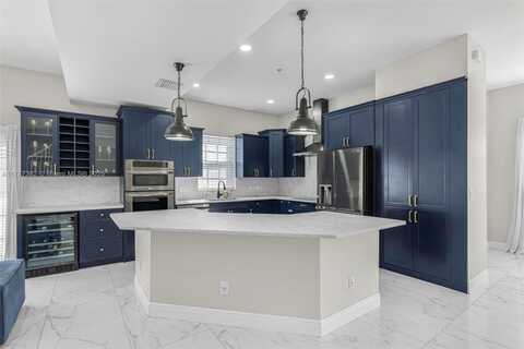 1111 Waverly Rd, Fort Lauderdale, FL 33312